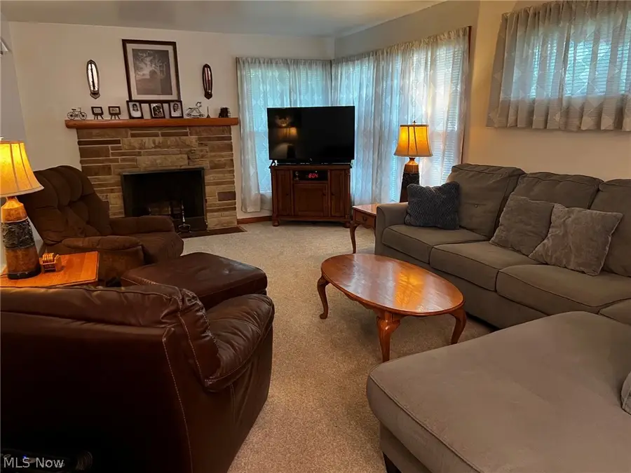 8157 Warren Sharon, Masury, OH 44438 - #3