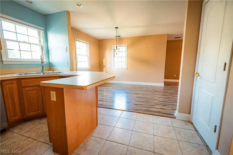 1852 Massachusetts Avenue #8, Poland, OH 44514 - #3