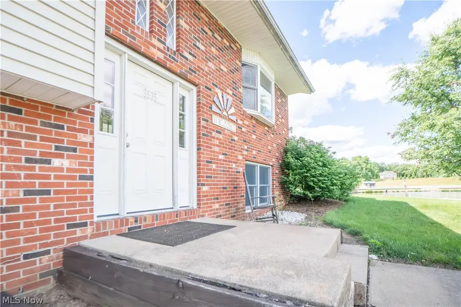 3535 17th Sw Street, Massillon, OH 44647 - #3