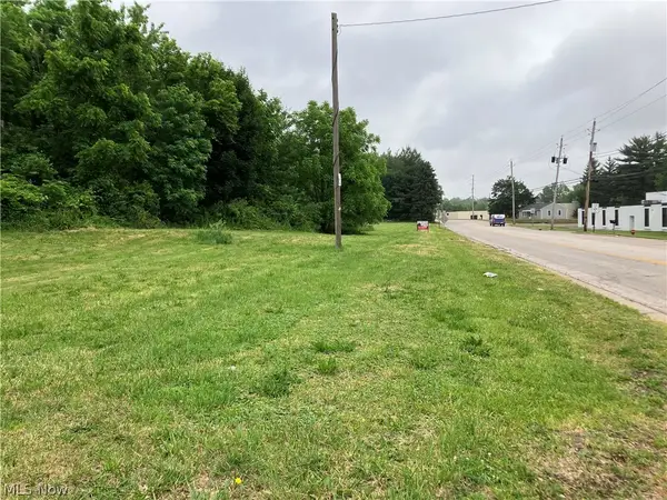 130 S Thomas Road, Tallmadge, OH 44278