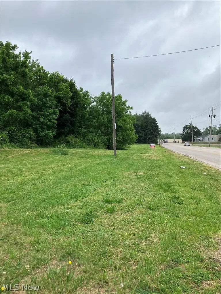 130 S Thomas Road, Tallmadge, OH 44278 - #2