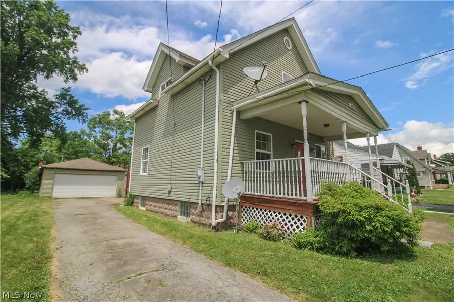 1654 Everett Avenue, Poland, OH 44514 - #2
