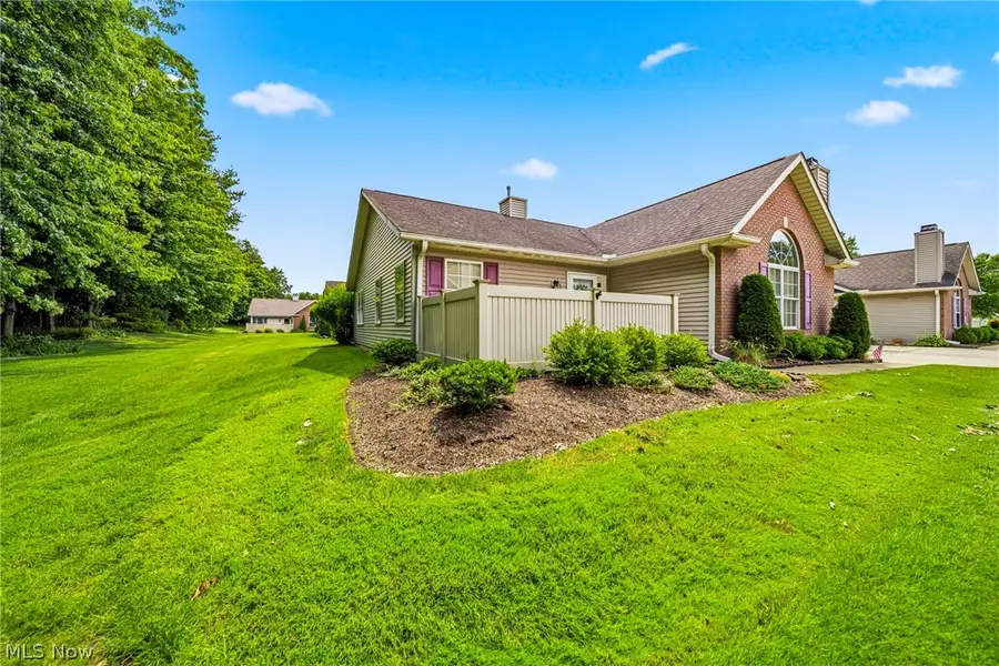 7576 Monterey Bay #5, Mentor On The Lake, OH 44060 - #2