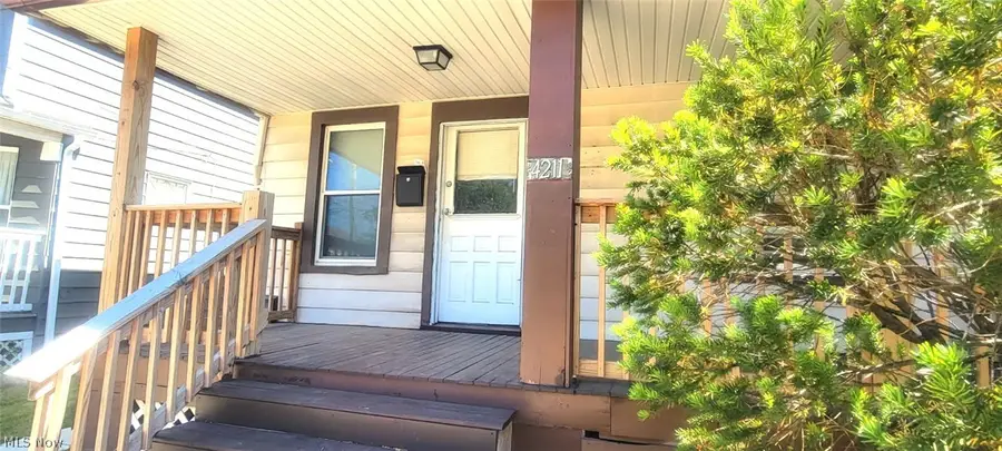 4211 Storer Avenue, Cleveland, OH 44109 - #3