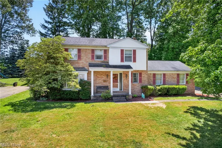 2537 Dogwood Ne Drive, Massillon, OH 44646 - #2