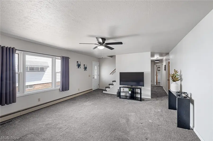 5203 Snow Road, Parma, OH 44134 - #3