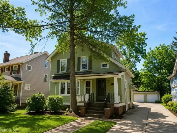 3256 Dellwood Road, Cleveland Heights, OH 44118
