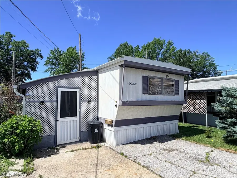8316 Russell, Brooklyn, OH 44144 - #2