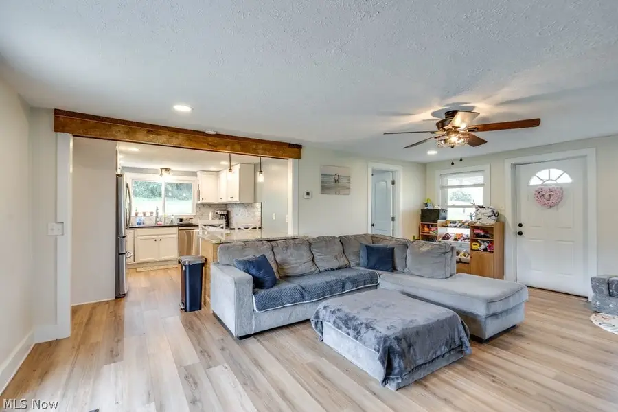 13042 Portage Street, Doylestown, OH 44230 - #3