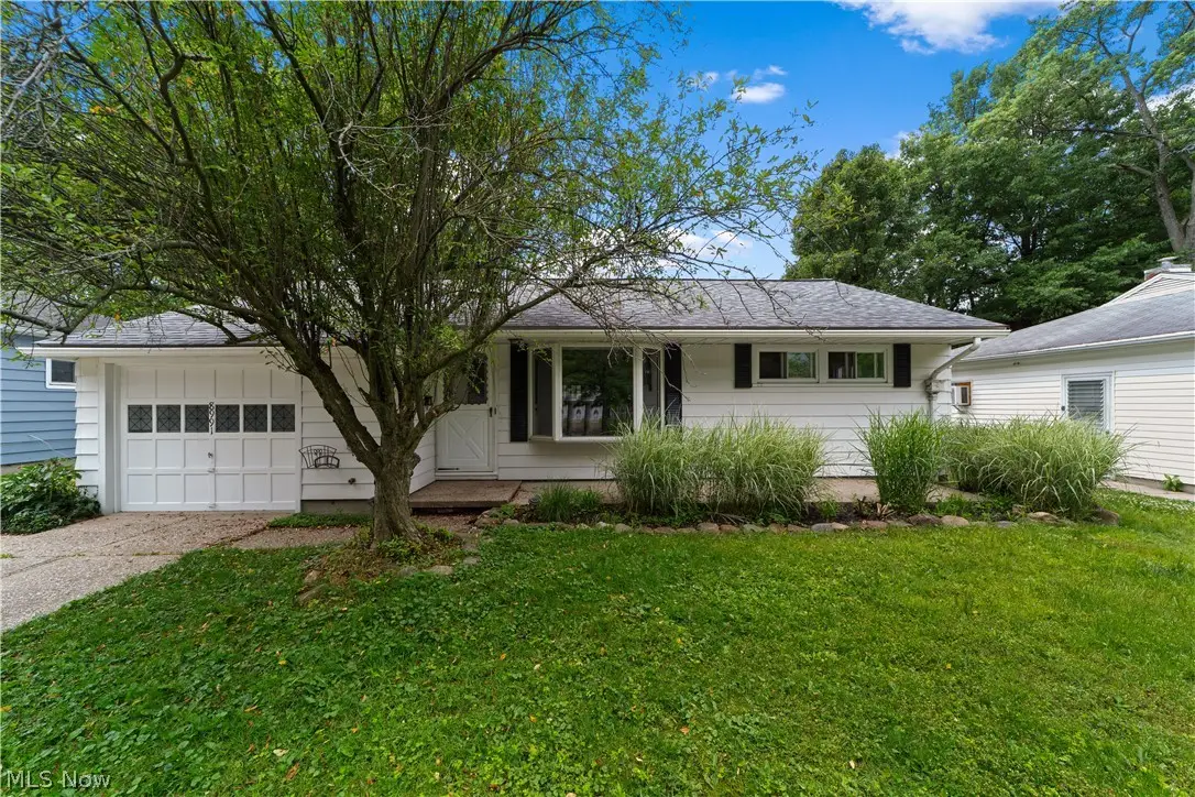 8991 Lynnhaven Road, Parma Heights, OH 44130 - #1