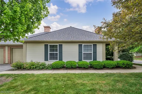 3205 Village Green Drive, Westlake, OH 44145