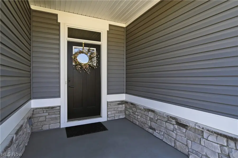 6877 Harrington Court Ne Avenue, Canton, OH 44721 - #2