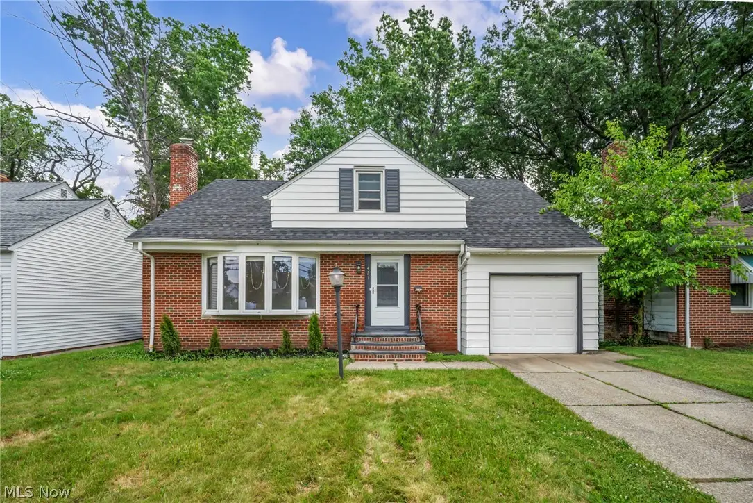 421 E 255th, Euclid, OH 44132 - #1