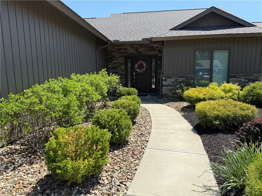 9154 Pleasant Ridge Circle, North Ridgeville, OH 44039 - #2
