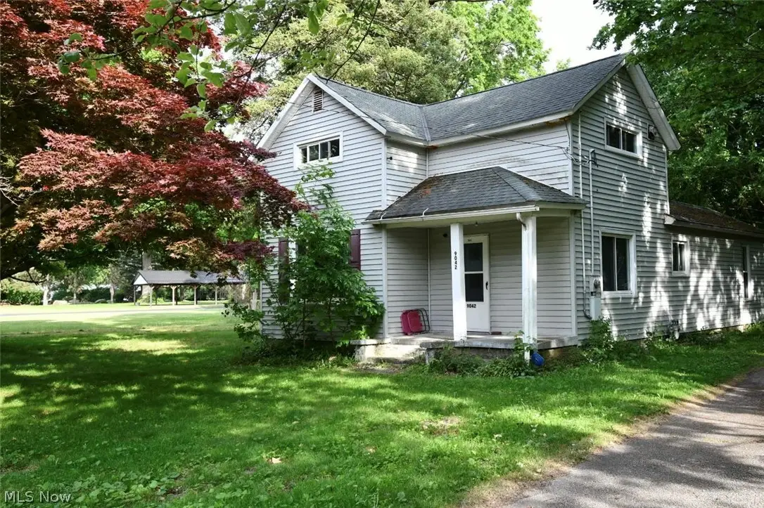 9042 Lake Shore Boulevard, Mentor, OH 44060 - #1