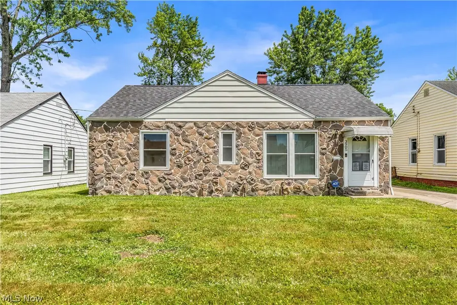 3905 E 189th Street, Cleveland, OH 44122 - #2