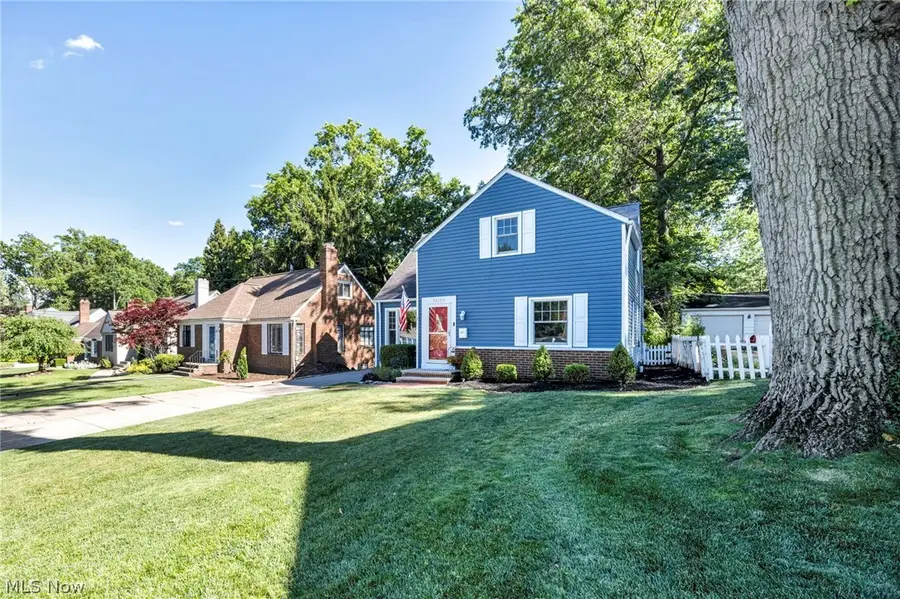 24103 Bruce Road, Bay Village, OH 44140 - #2
