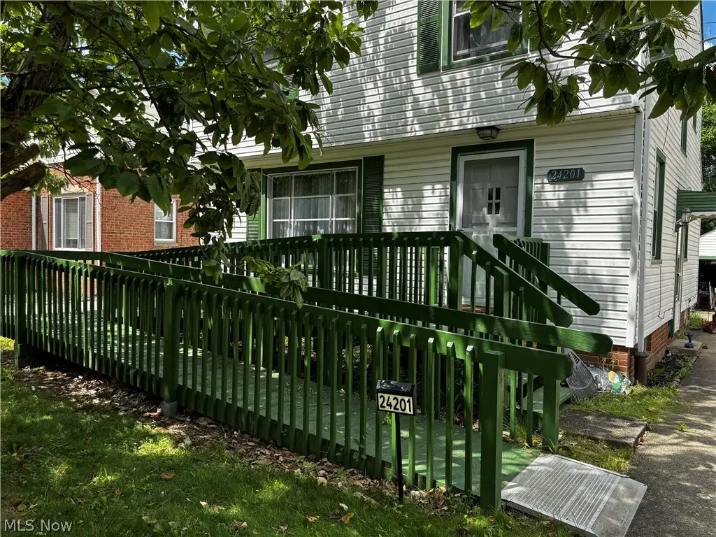 24201 Yosemite Drive, Euclid, OH 44117 - #1