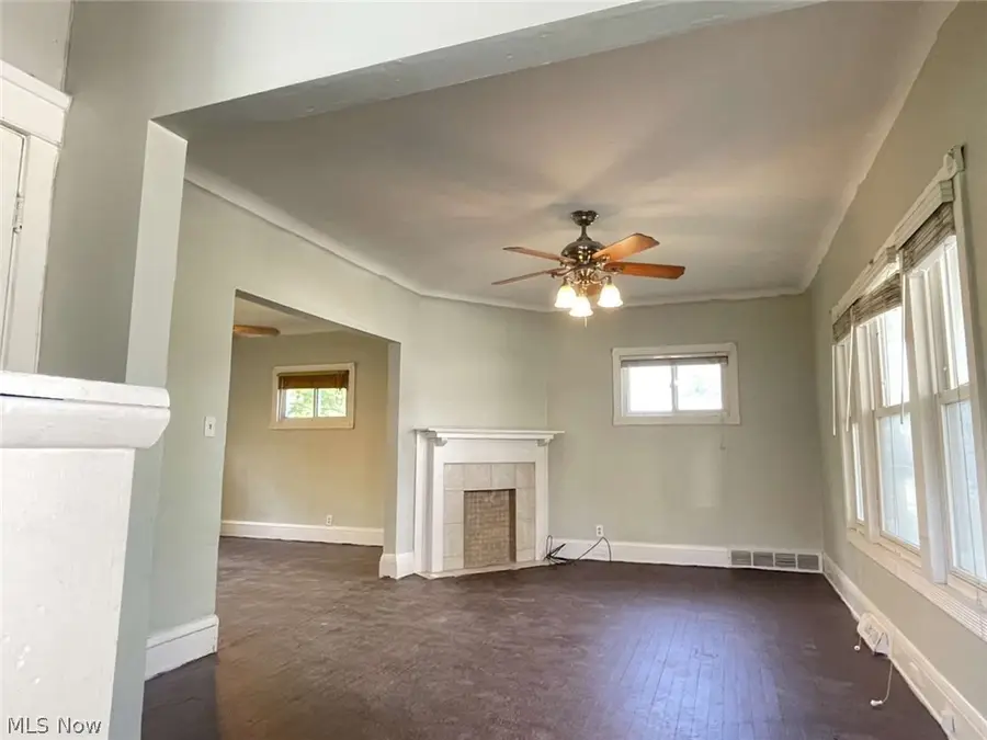 1026 E 148th Street, Cleveland, OH 44110 - #3