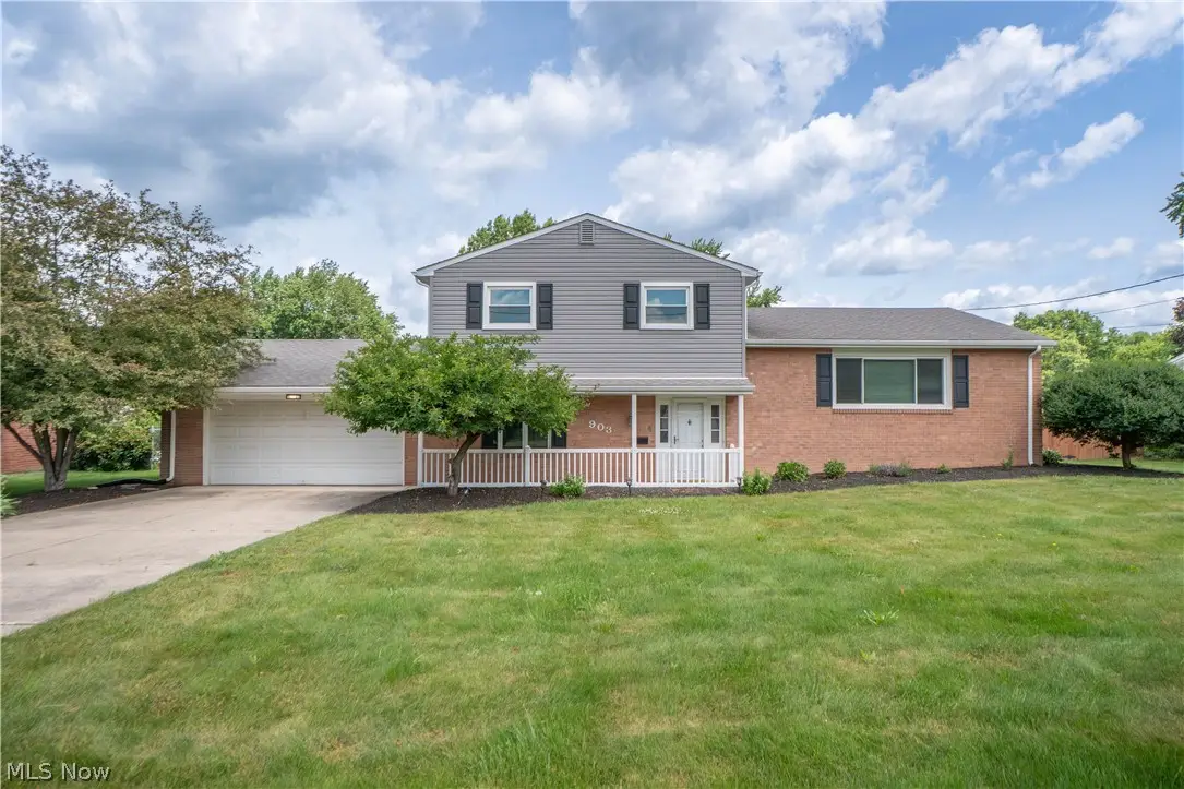 903 Glenwood Sw Street, North Canton, OH 44720 - #1