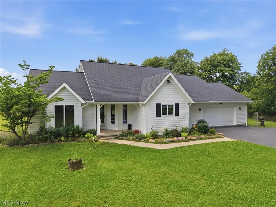 18330 Shaw Road, Chagrin Falls, OH 44023 - #2