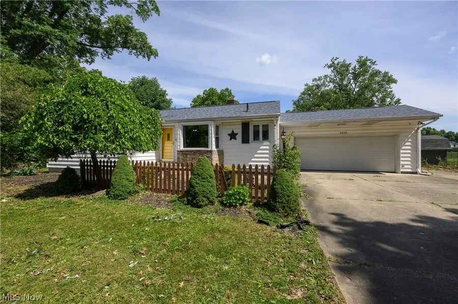 2950 Stanton Nw Avenue, Massillon, OH 44647 - #2