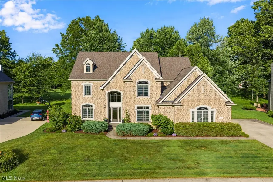 583 Legends Row, Avon Lake, OH 44012 - #2