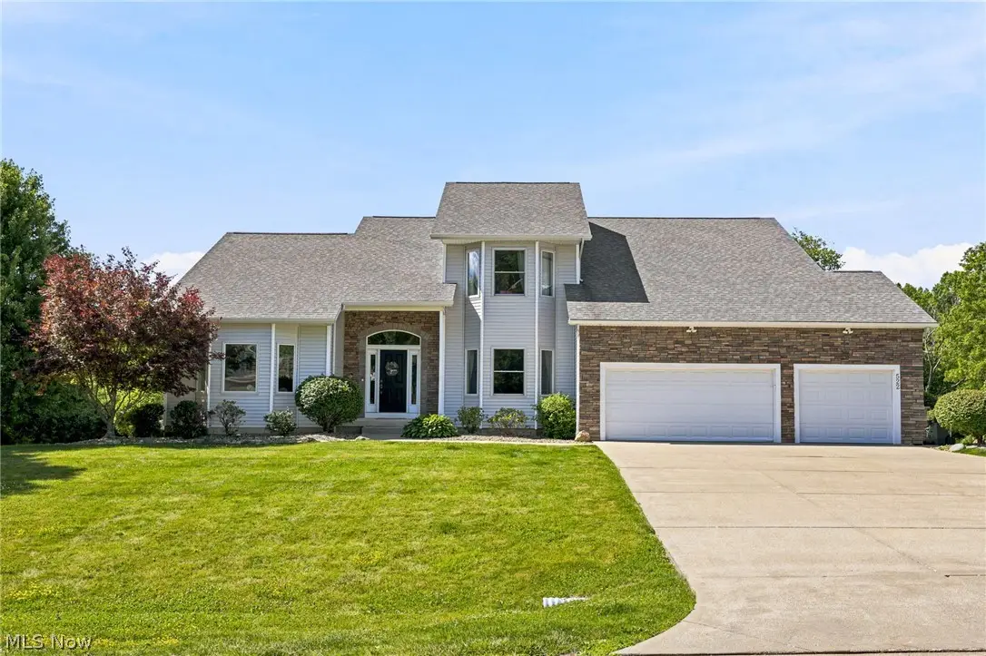522 Tanglewood Trail, Cuyahoga Falls, OH 44223 - #1