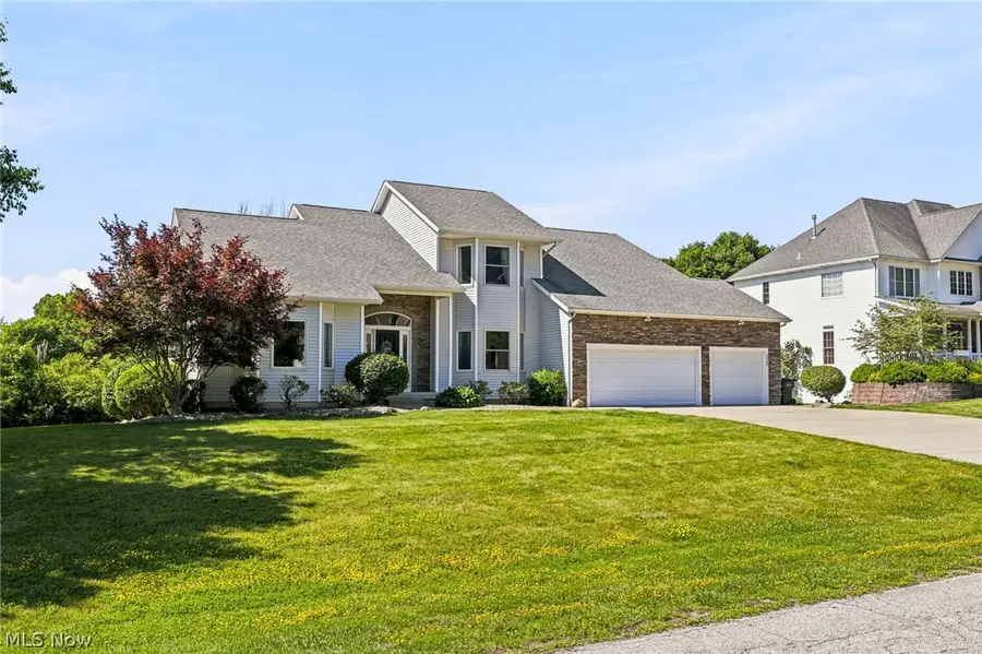 522 Tanglewood Trail, Cuyahoga Falls, OH 44223 - #3