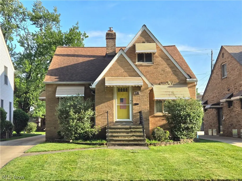 9515 Elsmere Drive, Parma, OH 44130 - #1