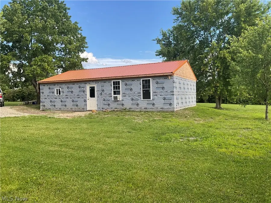 5695 County Rd 11, New Lexington, OH 43764 - #2