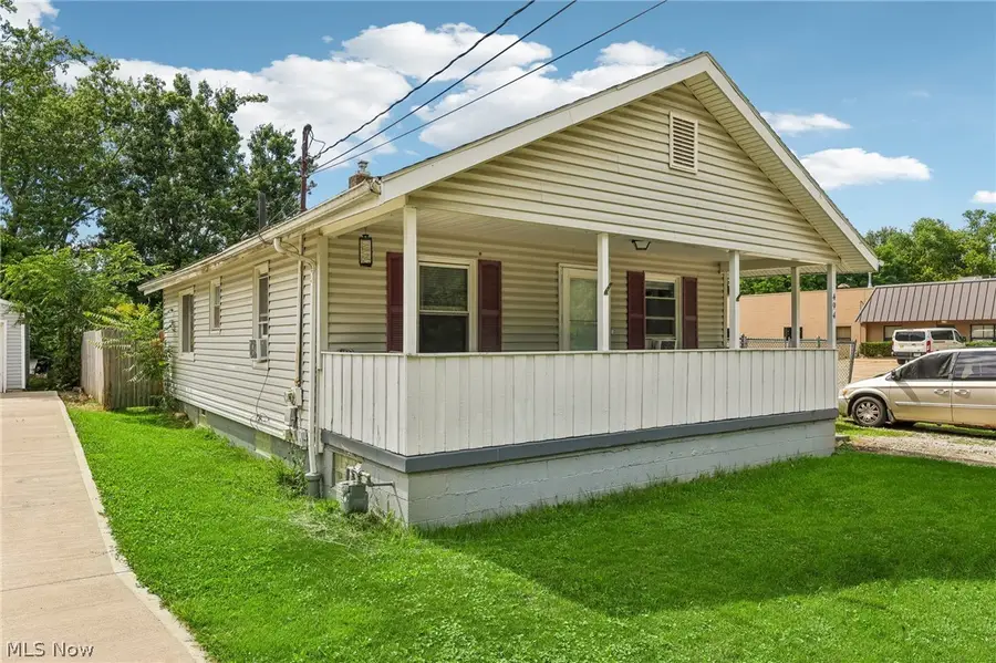 494 Baltimore Avenue, Akron, OH 44306 - #3