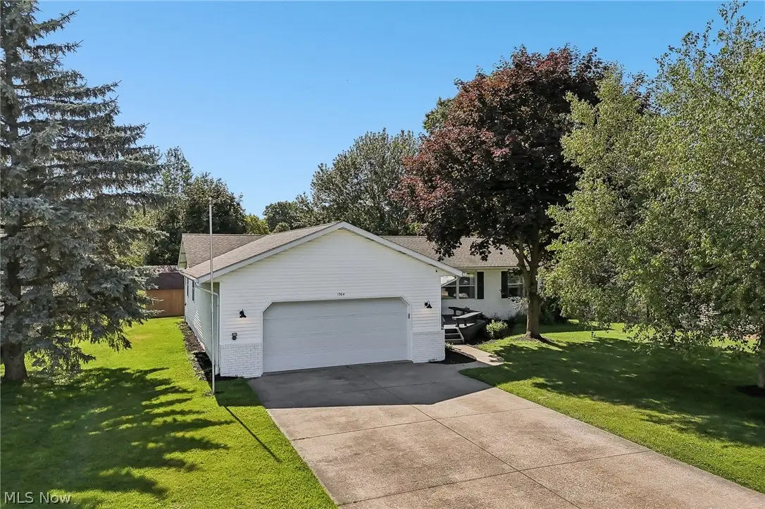 1304 State Road, Wadsworth, OH 44281 - #1