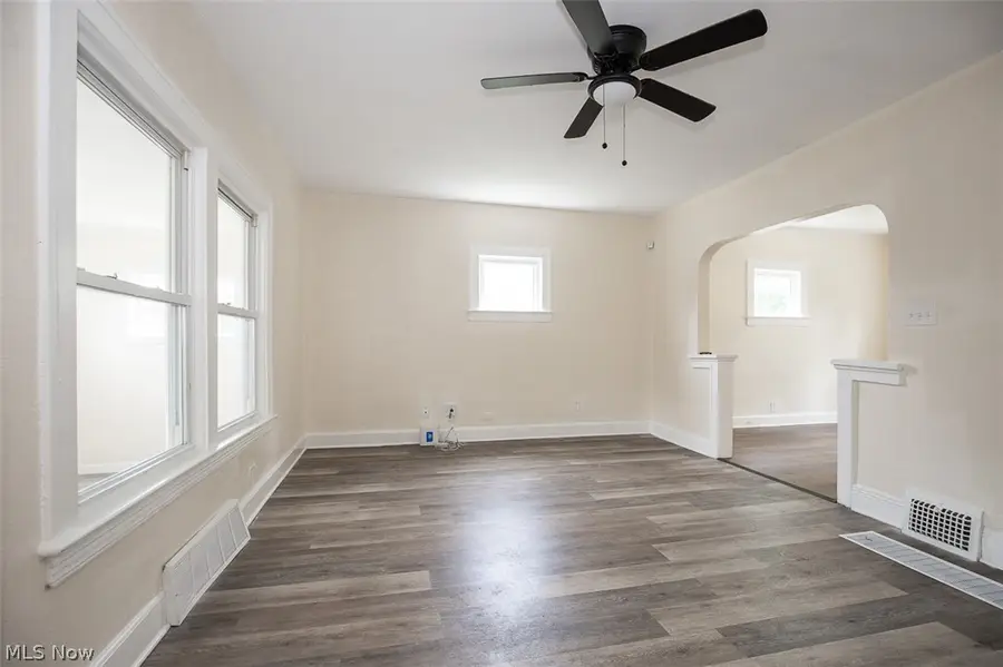3926 E 121st Street, Cleveland, OH 44105 - #3