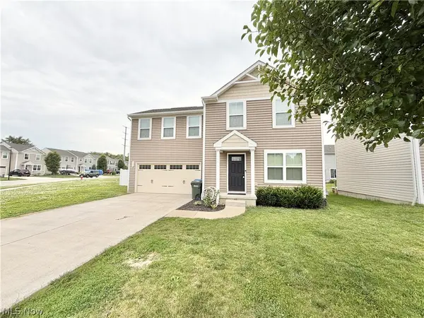 117 Fall Lake Lane, Amherst, OH 44001