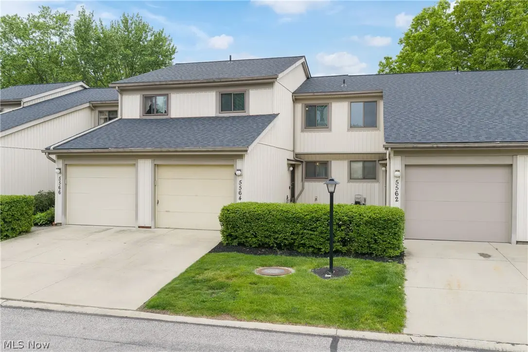 5564 Storrington Oval, Parma, OH 44134 - #1
