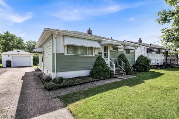 15540 Paulding Boulevard, Brook Park, OH 44142