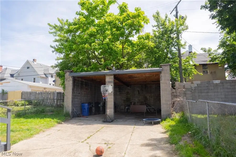 1245 E 113th Street, Cleveland, OH 44108 - #3