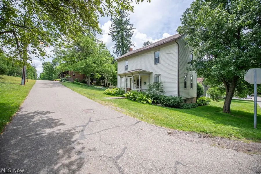 204 E 4th Street, Dover, OH 44622 - #2