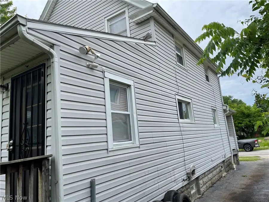 7906 Force Ave, Cleveland, OH 44105 - #2