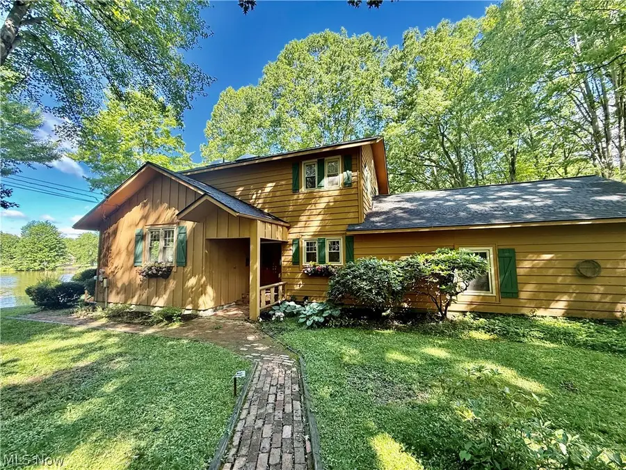 17956 Elliott Drive, Chagrin Falls, OH 44023 - #3