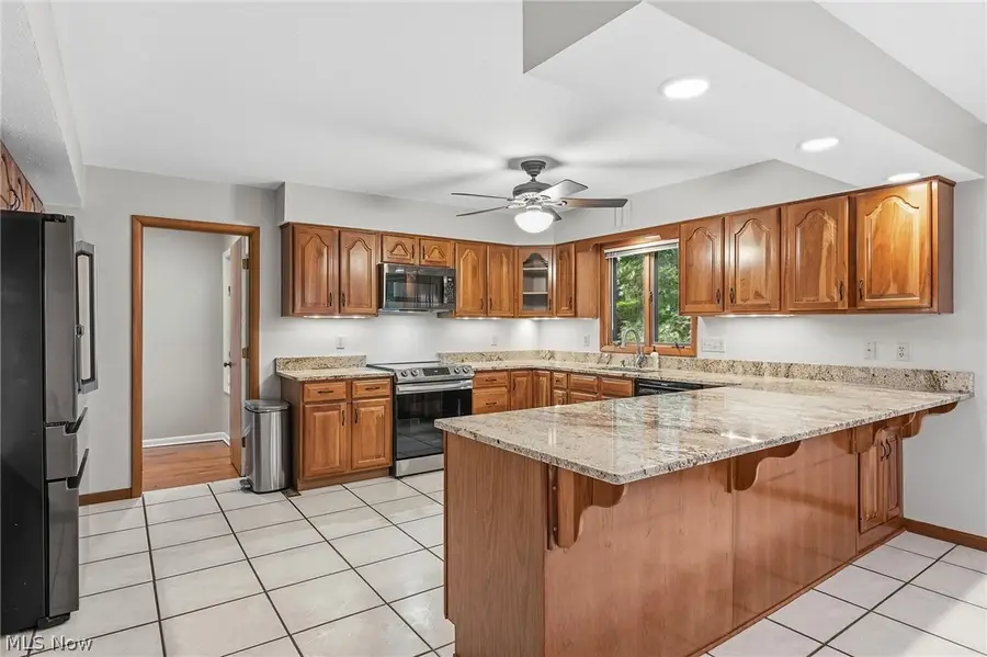 10934 Fawn Meadow Lane, Strongsville, OH 44149 - #3