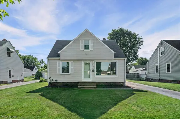 4757 Summer Lane, Brooklyn, OH 44144