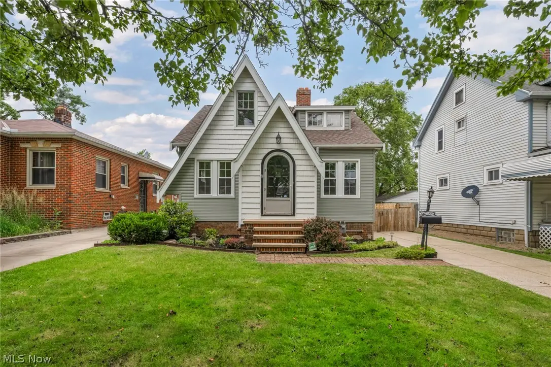 3326 Lincoln Avenue, Parma, OH 44134 - #1