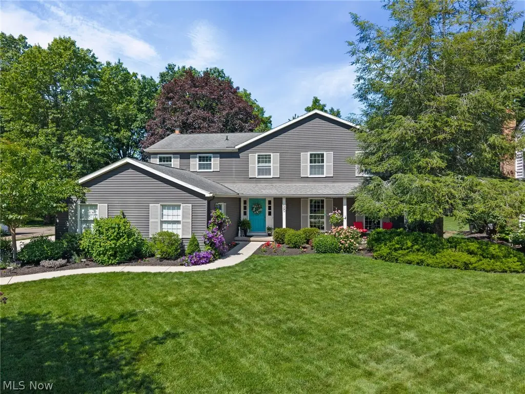 560 Marvis Drive, Bay Village, OH 44140 - #1