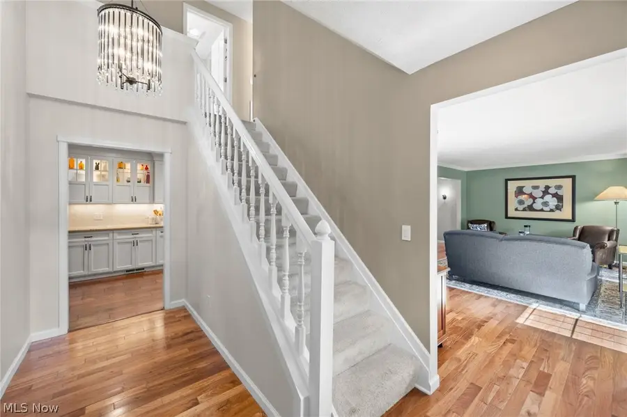 560 Marvis Drive, Bay Village, OH 44140 - #3