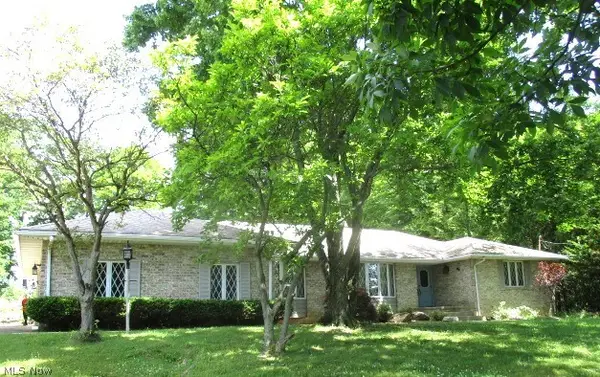 3916 Fairway Drive, Canfield, OH 44406