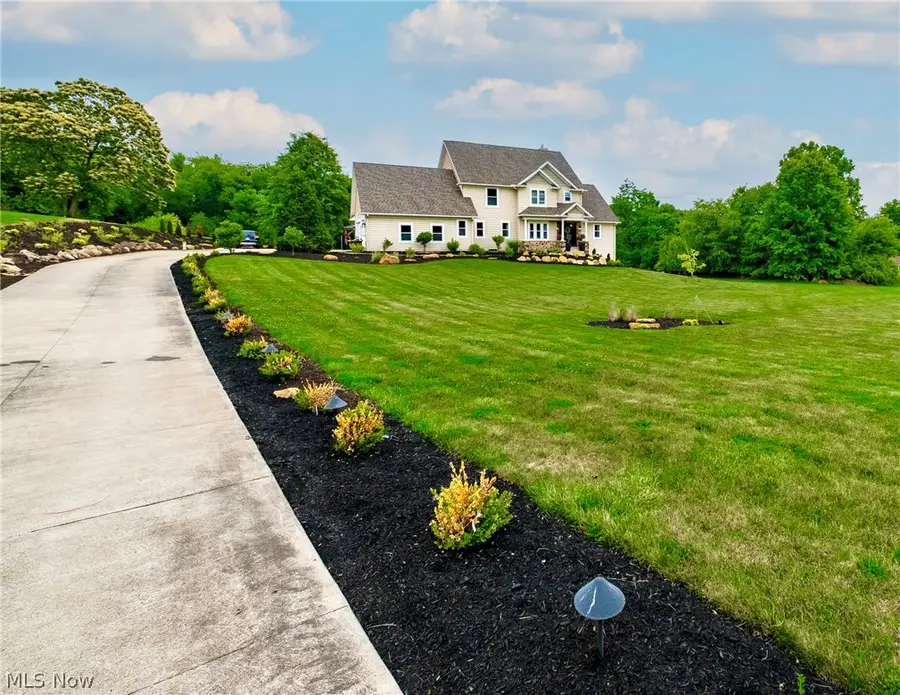 41 W Nimisila Road, New Franklin, OH 44319 - #2