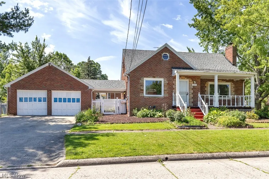 3203 Oakdale Avenue, Lorain, OH 44055 - #1