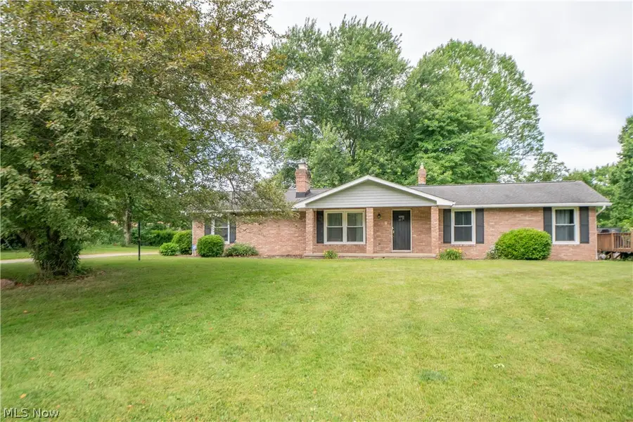 6125 Coyla Nw Avenue, Canal Fulton, OH 44614 - #2